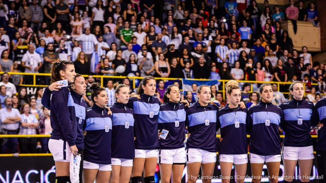 En este momento estás viendo Handball femenino: DECLARACIONES DE EDUARDO PERUCHENA, MARISOL CARRATÚ Y VICTORIA CRIVELLI