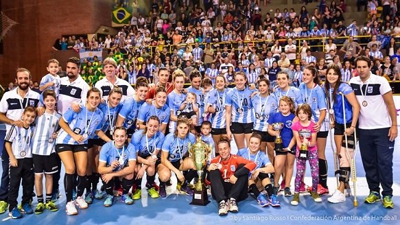 Lee más sobre el artículo Handball femenino: LA GARRA CAYÓ CON BRASIL EN LA FINAL DEL PANAMERICANO BUENOS AIRES 2017
