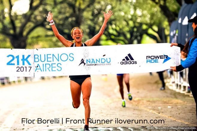 En este momento estás viendo Atletismo: EL KENIATA PAUL LONYANGATA Y LA ARGENTINA FLORENCIA BORELLI, GANADORES DE LOS 21K BUENOS AIRES 2017
