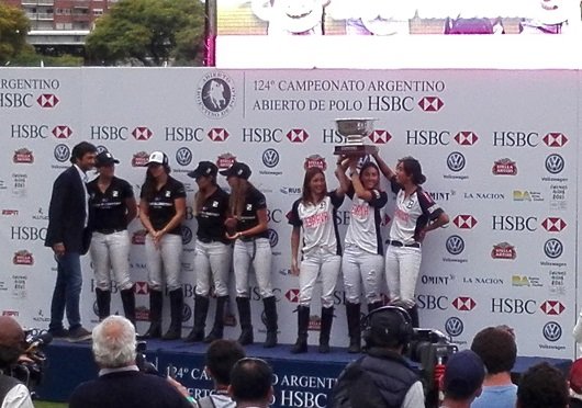 Lee más sobre el artículo Polo: LA DOLFINA BRAVA GANÓ EL PRIMER ABIERTO FEMENINO DE PALERMO
