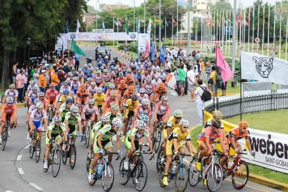 Lee más sobre el artículo Ciclismo: FERNANDO ANTOGNA SE LLEVÓ EL TÍTULO EN LA DOBLE BRAGADO