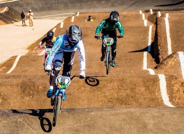 Juegos ODESUR: MARIANA DÍAZ Y GONZALO MOLINA SUMARON SENDAS MEDALLAS DE PLATA EN BMX