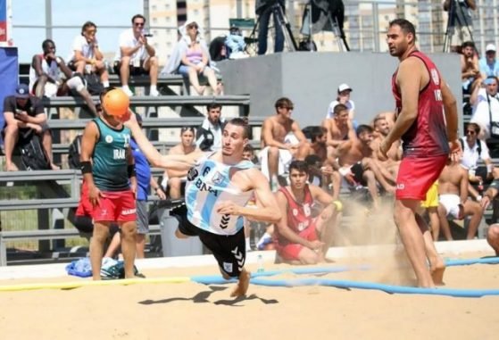 Lee más sobre el artículo Beach Handball masculino: ARGENTINA INICIÓ SU PARTICPACIÓN EN EL MUNDIAL ADULTO MASCULINO KAZÁN 2018
