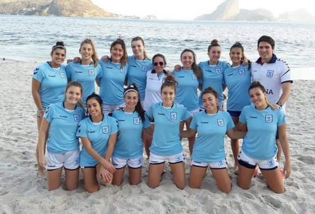 En este momento estás viendo Beach Handball: LAS SELECCIONES ARGENTINA CONTINÚAN SU PREPARACIÓN PARA LOS JUEGOS OLÍMPICOS DE LA JUVENTUD