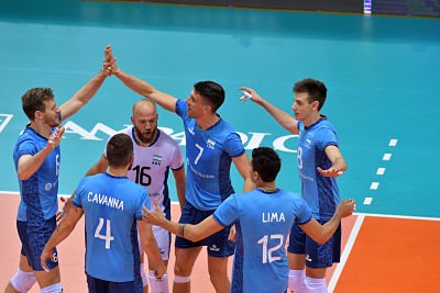 Lee más sobre el artículo Voley masculino: SEGUNDO TRIUNFO ARGENTINO EN EL MUNDIAL DE ITALIA/BULGARIA