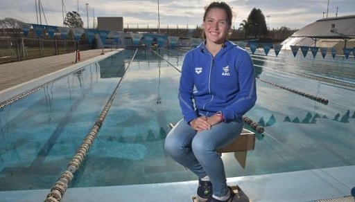 Lee más sobre el artículo Juegos Olímpicos de la Juventud BA2018: LA NADADORA DELFINA DINI, ESPERANZA CORDOBESA EN EL TORNEO