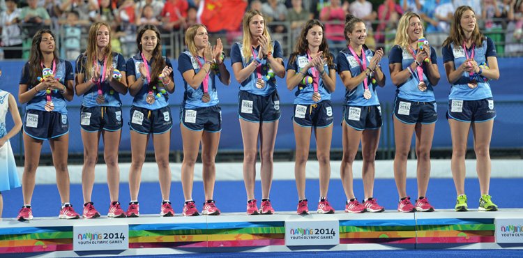 Lee más sobre el artículo Juegos Olímpicos de la Juventud BA2018: EL HOCKEY DE DAMAS TIENE SU HISTORIA