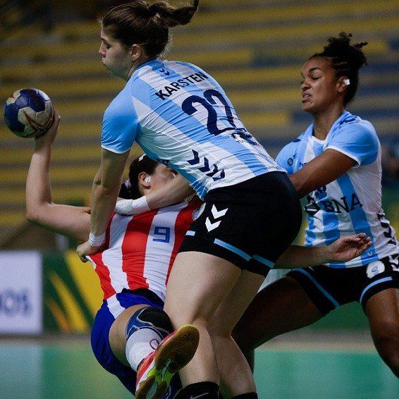 Lee más sobre el artículo Handball femenino: GRAN TRIUNFO DE ARGENTINA EN EL DEBUT DEL CLASIFICATORIO EN BRASIL