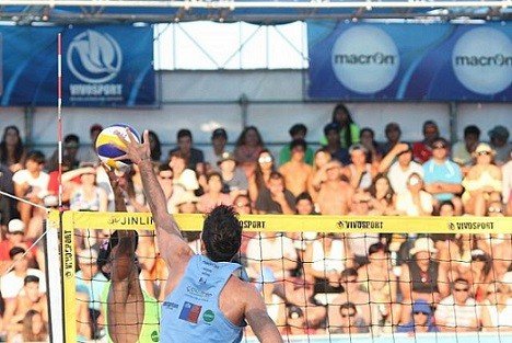 Lee más sobre el artículo Beach Voley: INICIA EL CIRCUITO SUDAMERICANO DE PLAYA