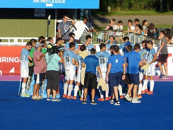 Lee más sobre el artículo Hockey césped masculino: LOS LEONES REALIZARON UNA GIRA POR EUROPA