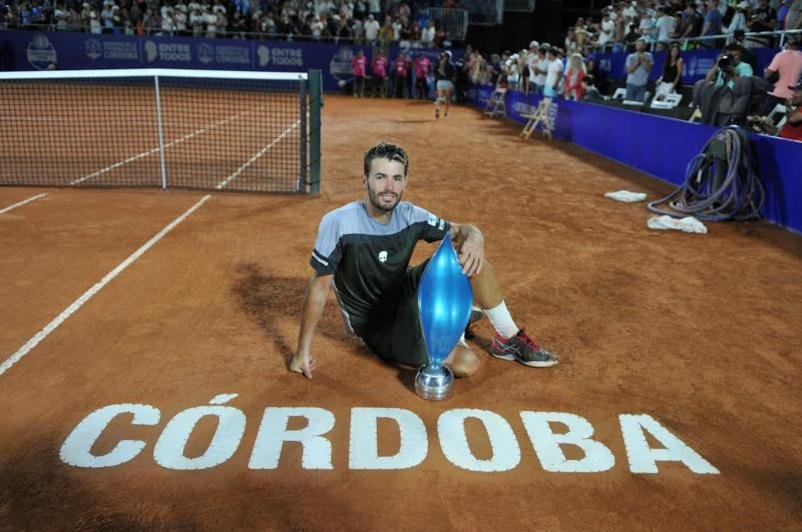 Lee más sobre el artículo Tenis: UN CAMPEÓN CORDOBÉS, ONCE AÑOS DESPUÉS