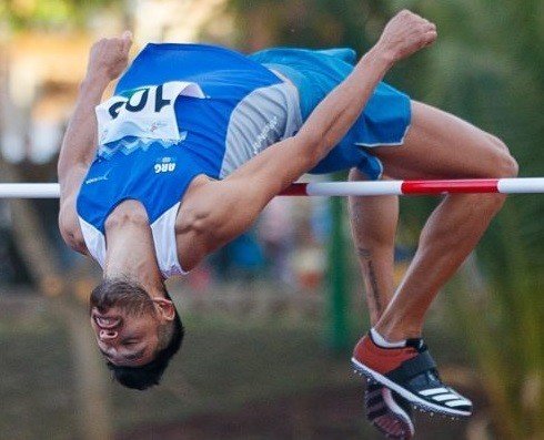 Lee más sobre el artículo Atletismo: RÉCORDS NACIONALES INDOOR DE CARLOS LAYOY