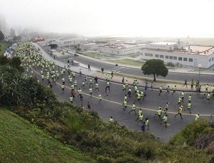 Lee más sobre el artículo Atletismo: SE CORRE LA TERCERA EDICIÓN DE LOS 21K DE OPEN SPORTS