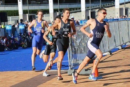 Lee más sobre el artículo Triatlón: BUEN ARRANQUE DE AÑO PARA TACCONE Y BIAGIOLI