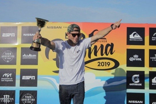 Lee más sobre el artículo Surf: MARTÍN PASSERI, CAMPEÓN ARGENTINO OPEN 2019