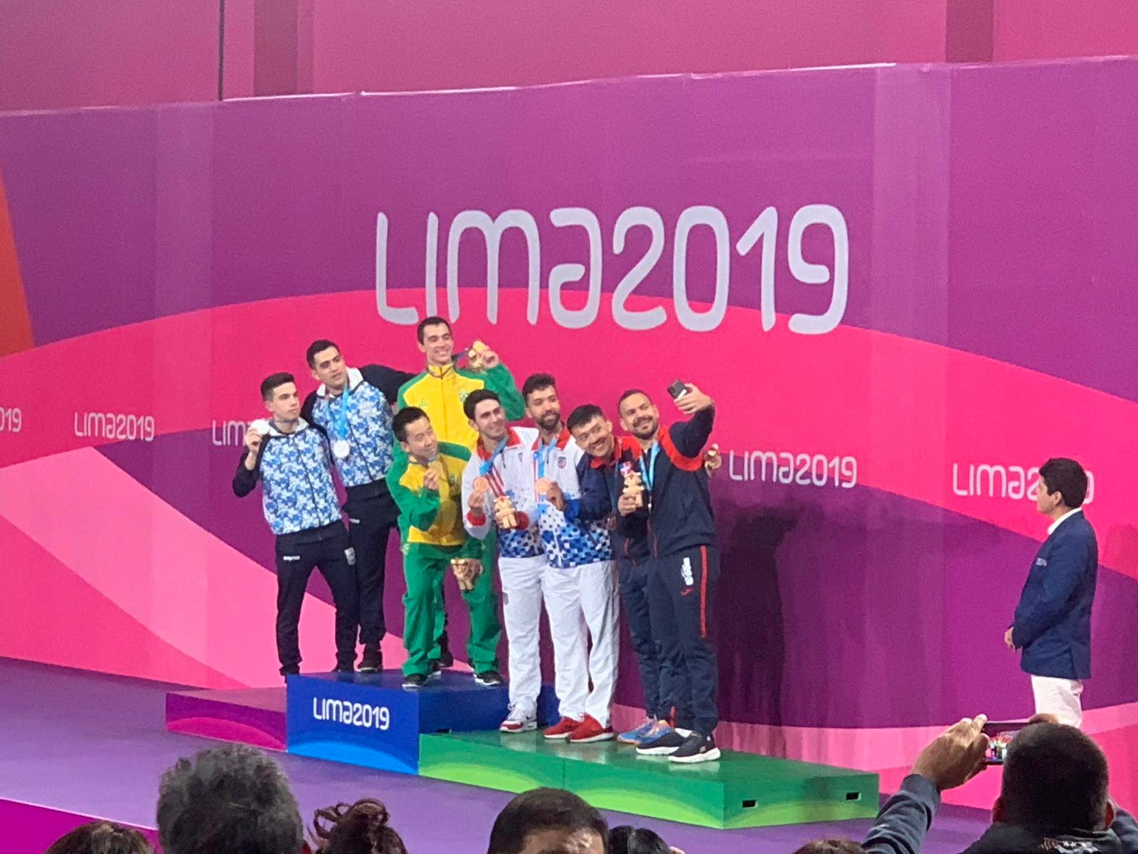 Lee más sobre el artículo Juegos Lima 2019: TENIS DE MESA, HORACIO CIFUENTES Y GASTÓN ALTO SE QUEDARON CON LA MEDALLA DE PLATA EN DOBLES MASCULINO