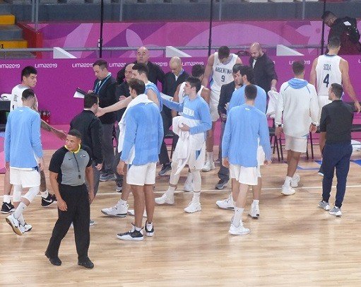 Lee más sobre el artículo Juegos Lima 2019: GARINO, DELÍA, SCOLA Y CAMPAZZO, DEBUT Y TRIUNFO EN EL BASQUET