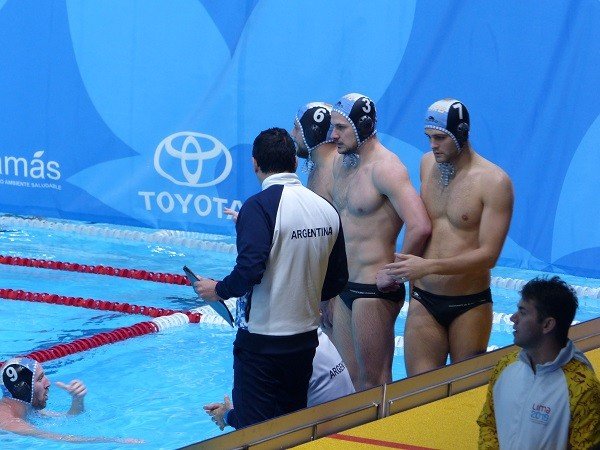 Lee más sobre el artículo Juegos Lima 2019: WATERPOLO, DECLARACIONES DE CARABANTES, GALIMBERTI Y EL ENTRENADOR POGGI TRAS LA CLASIFICACIÓN A SEMIFINALES