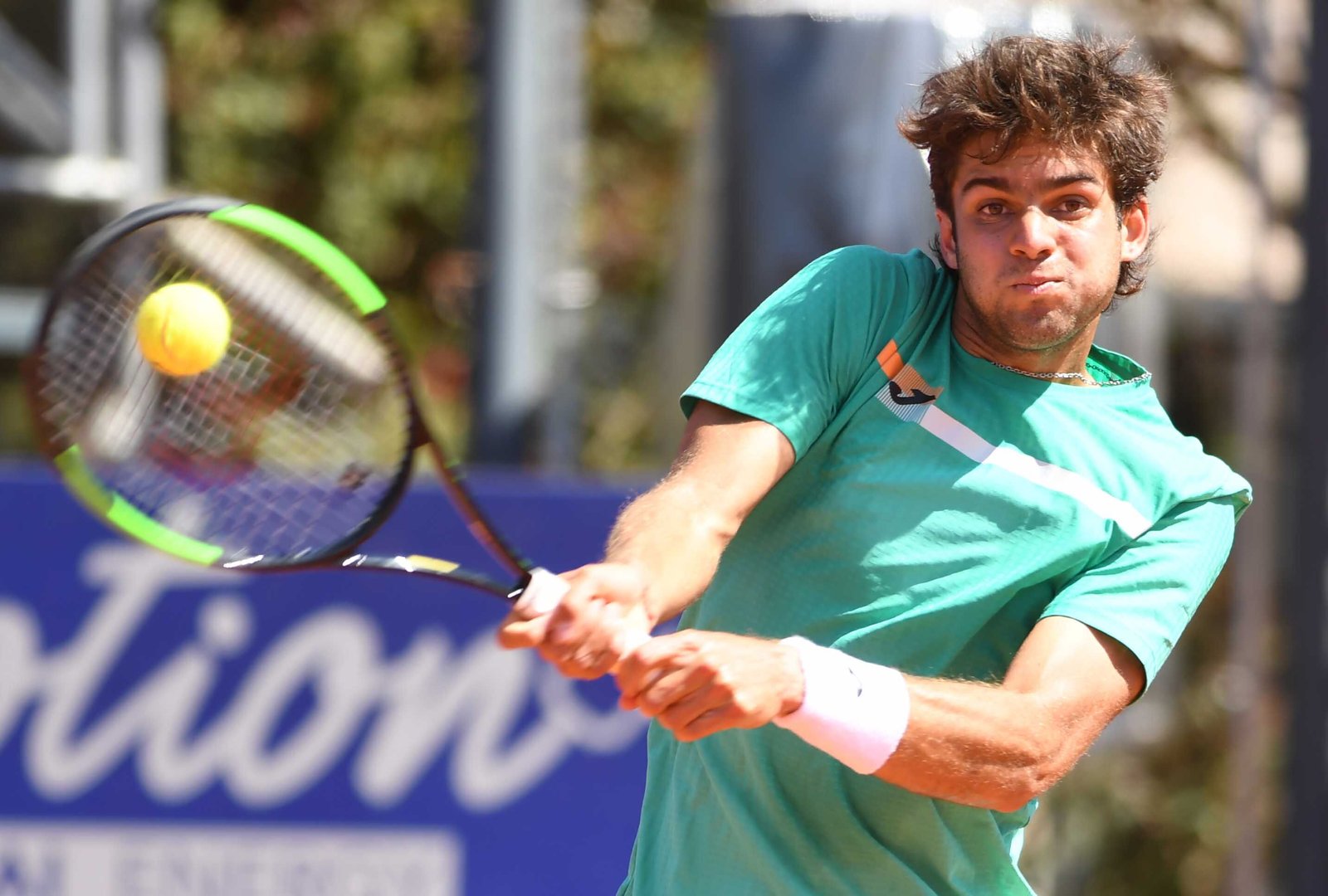 Lee más sobre el artículo Tenis: DÍAZ ACOSTA SIGUE DANDO QUE HABLAR EN EL CHALLENGER BA