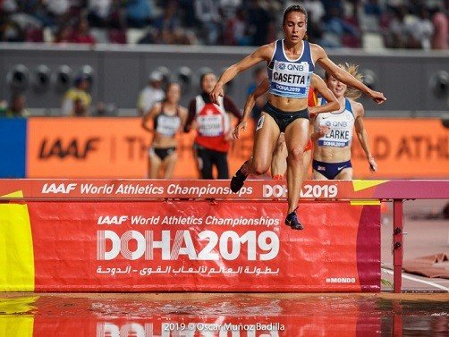 Lee más sobre el artículo Atletismo: BELÉN CASETTA SE PRESENTÓ EN EL MUNDIAL DE DOHA