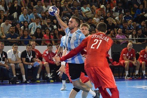 Lee más sobre el artículo Handball masculino: ARGENTINA LE GANÓ A POLONIA Y YA ES CAMPEÓN DEL CUATRO NACIONES DE SAN JUAN