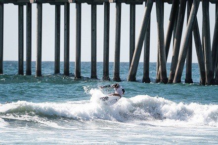 Lee más sobre el artículo Surf: RADZIUNAS Y CIANCIARULLO SIGUEN EN EL EVENTO PRINCIPAL DEL MUNDIAL ISA JUNIOR