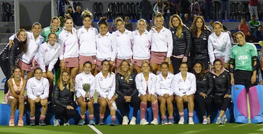 Lee más sobre el artículo Hockey césped femenino: LAS LEONAS CERRARON LA SERIE FRENTE A ESPAÑA CON UN NUEVO TRIUNFO