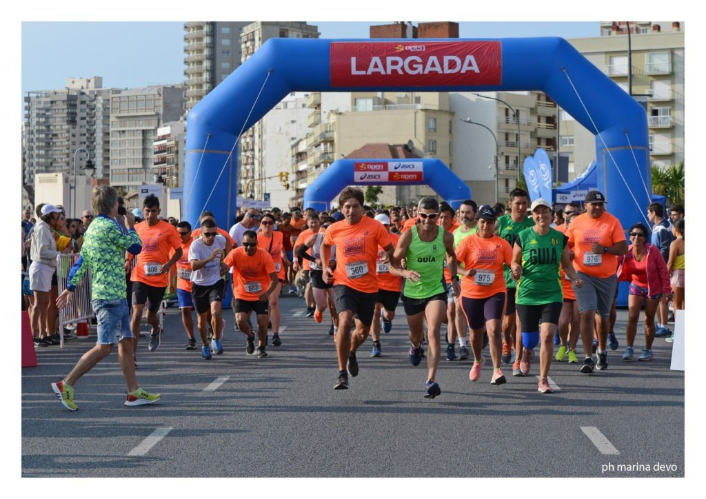 Lee más sobre el artículo Atletismo: FLORENCIA BONELLI Y LUCAS BAGALONI SE CONSAGRARON EN LOS 10K DE MAR DEL PLATA