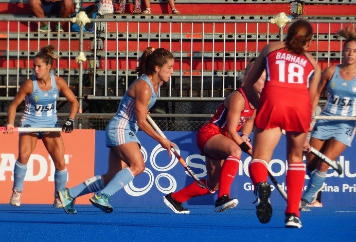Lee más sobre el artículo Hockey césped femenino: NUEVA GOLEADA Y FIN DE SEMANA PERFECTO PARA LAS LEONAS FRENTE A ESTADOS UNIDOS EN LA FIH PRO LEAGUE