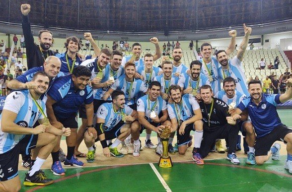 Lee más sobre el artículo Handball masculino: ARGENTINA CAMPEÓN SUR Y CENTROAMERICANO