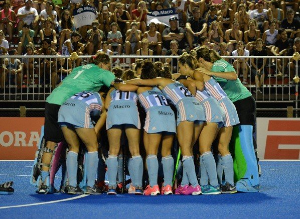 Lee más sobre el artículo Hockey césped femenino: VOCES LEONAS LUEGO DEL TRIUNFO FRENTE A HOLANDA EN FIH PRO LEAGUE
