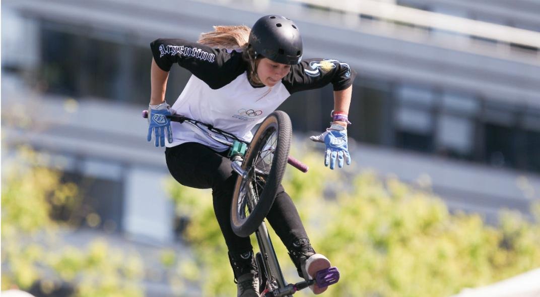 Lee más sobre el artículo BMX: AGUSTINA ROTH FINALISTA EN EL MUNDIAL DE CHINA