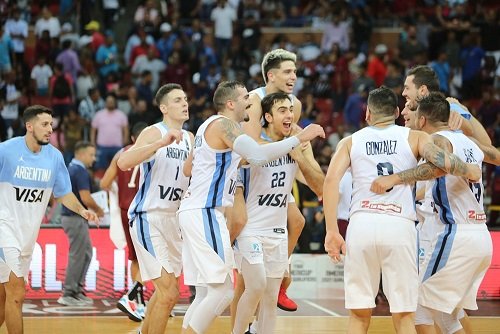 Lee más sobre el artículo Básquet masculino: ARGENTINA SE ENFRENTÓ A VENEZUELA, UNA DE CAL Y OTRA DE ARENA
