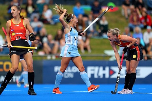 Lee más sobre el artículo Hockey césped femenino: LAS LEONAS VENCIERON CON AUTORIDAD A LAS AUSTRALIANAS EN EL PRIMER ENCUENTRO FIH PRO LEAGUE