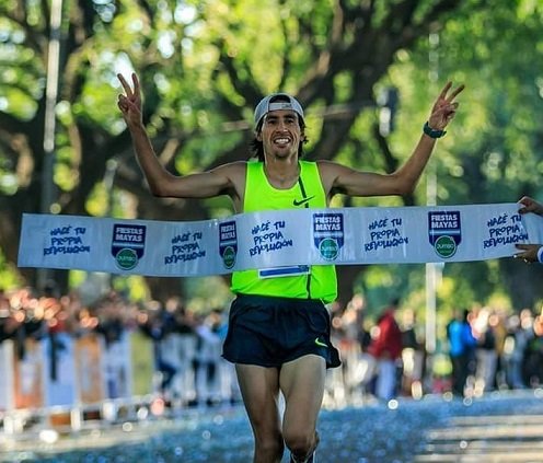 Lee más sobre el artículo Atletismo: FIESTAS MAYAS, DESDE MARATONES HASTA 10 KM