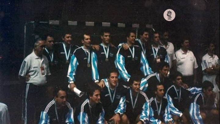 Lee más sobre el artículo Handball masculino: RECORDANDO EL HISTÓRICO BRONCE EN LOS JUEGOS PANAMERICANOS 1995