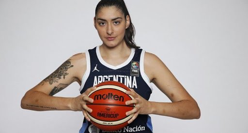 Lee más sobre el artículo Notas: MARA MARCHIZOTTI CONTÓ LA SITUACIÓN DE «LAS GIGANTES» DEL BÁSQUET ARGENTINO