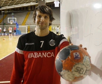 Lee más sobre el artículo Handball masculino y femenino: MOVIMIENTO Y PASES