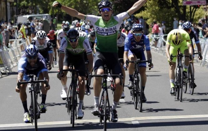 Lee más sobre el artículo Ciclismo: MONTENEGRO SUBIÓ AL PODIO A ESPAÑA