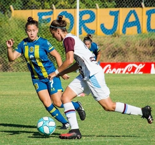 Lee más sobre el artículo Fútbol femenino: LA AFA Y UN NUEVO IMPULSO A LA ACTIVIDAD