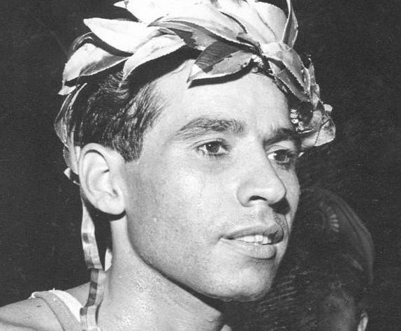 Lee más sobre el artículo Sección «Historias del Deporte»: OSVALDO SUÁREZ Y LOS 60 AÑOS DEL HISTÓRICO RÉCORD DE 5.000 METROS LLANOS