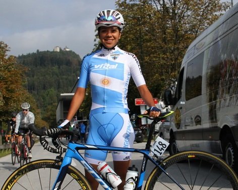 Lee más sobre el artículo Ciclismo: FERNANDA YAPURA, DE LA BECA EN SUIZA A FIRMAR UN CONTRATO EN FRANCIA