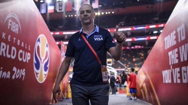 Lee más sobre el artículo Básquet masculino: SERGIO HERNÁNDEZ DEJA LA SELECCIÓN NACIONAL