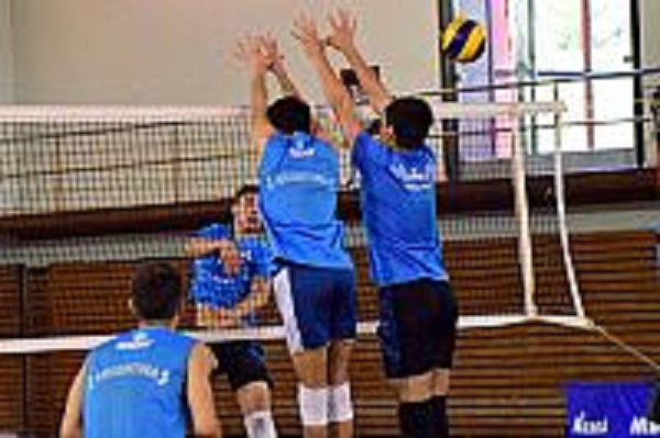 Lee más sobre el artículo Voley: LAS SELECCIONES DE BASE VOLVIERON A LOS ENTRENAMIENTOS