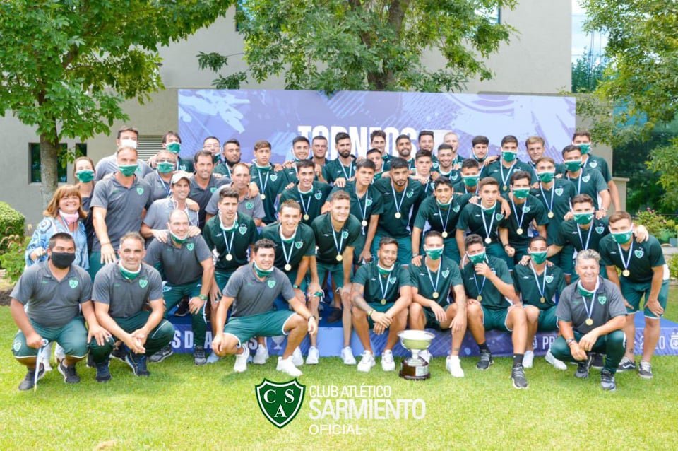 Lee más sobre el artículo Primera Nacional: CULMINÓ EL TORNEO CON LOS ASCENSOS DE SARMIENTO Y PLATENSE