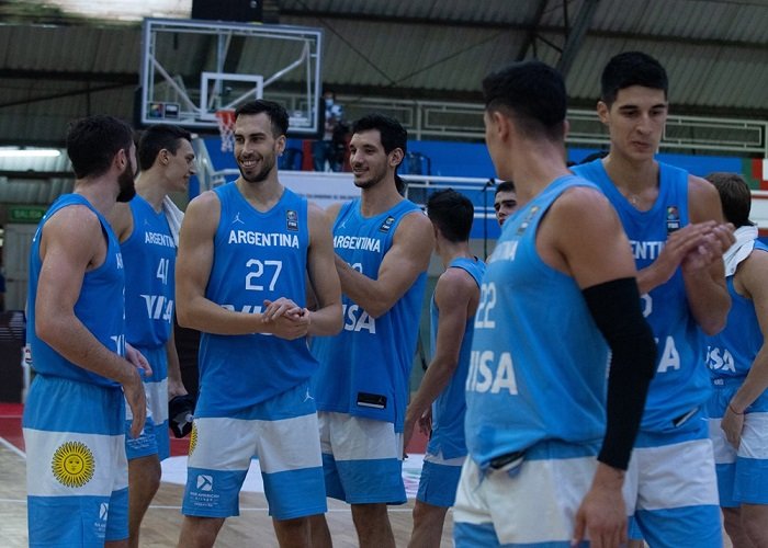 Lee más sobre el artículo Básquet masculino: ARGENTINA VENCIÓ CÓMODAMENTE A CHILE Y CLASIFICÓ A LA AMERICUP