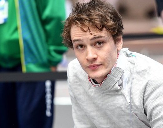 Lee más sobre el artículo Esgrima: BUENAS ACTUACIONES DE BELÉN PÉREZ MAURICE Y PASCUAL DI TELLA EN BUDAPEST