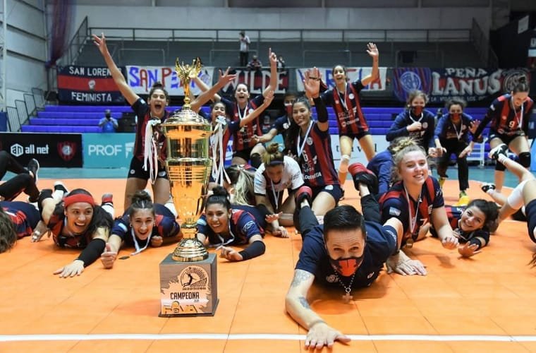 Lee más sobre el artículo Vóley Femenino: SAN LORENZO SE CONSAGRÓ CAMPEÓN POR PRIMERA VEZ EN LA LIGA ARGENTINA FEMENINA 2021