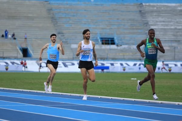 En este momento estás viendo Atletismo: FEDERICO BRUNO, MARIANA BORELLI Y CARLOS LAYOY OBTUVIERON MEDALLAS EN LA PRIMERA JORNADA DEL SUDAMERICANO