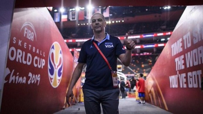 Lee más sobre el artículo Básquet masculino: SERGIO HERNÁNDEZ RETOMÓ SU VÍNCULO CON LA CABB Y DIRIGIRÁ LA SELECCIÓN EN LOS JUEGOS OLÍMPICOS